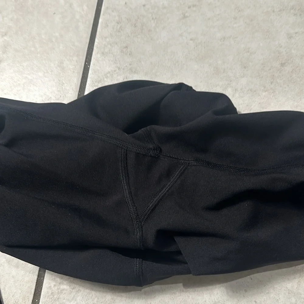 Lululemon Zoned In Tight Black‎